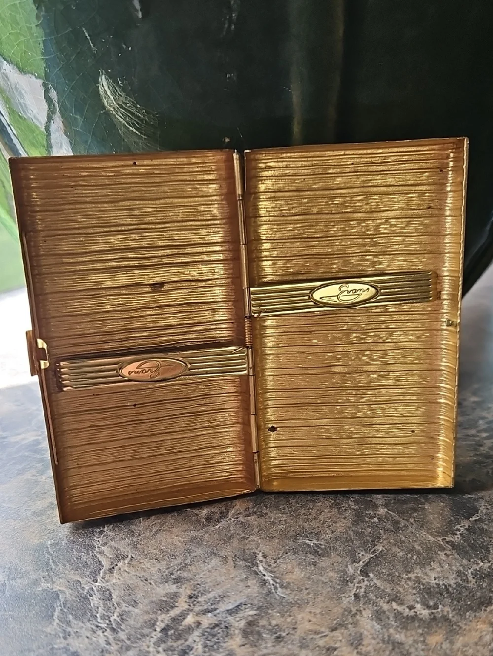 Vintage Gold Tone Compact Case - Unbranded - Picture 1 of 2